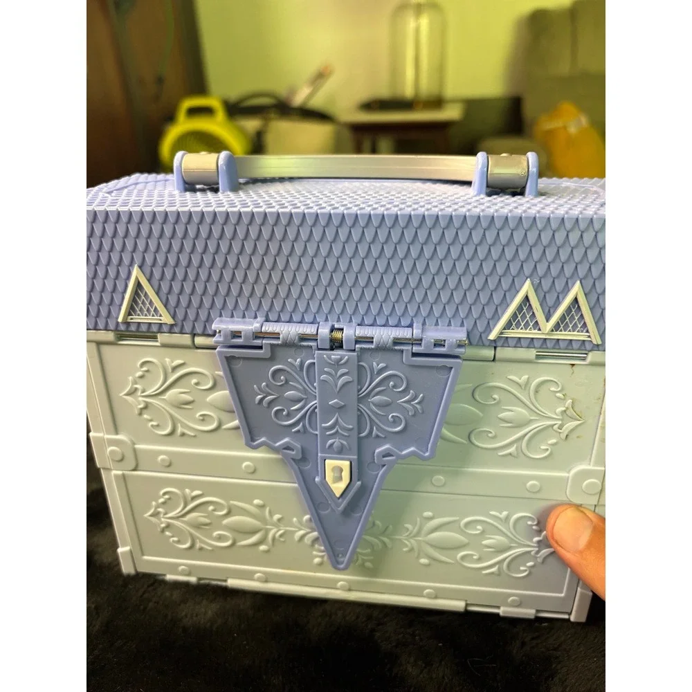 Disney Frozen 2 Arendelle Castle Portable Fold Out Playset Hasbro E6548 2018